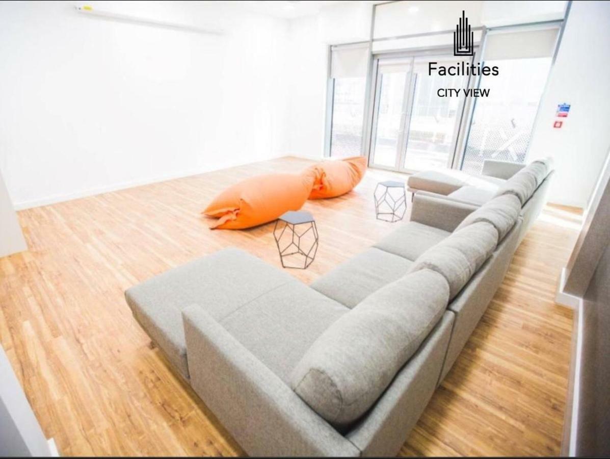 Studio Apartments Free Street Parking Subject To Availability Manchester Extérieur photo