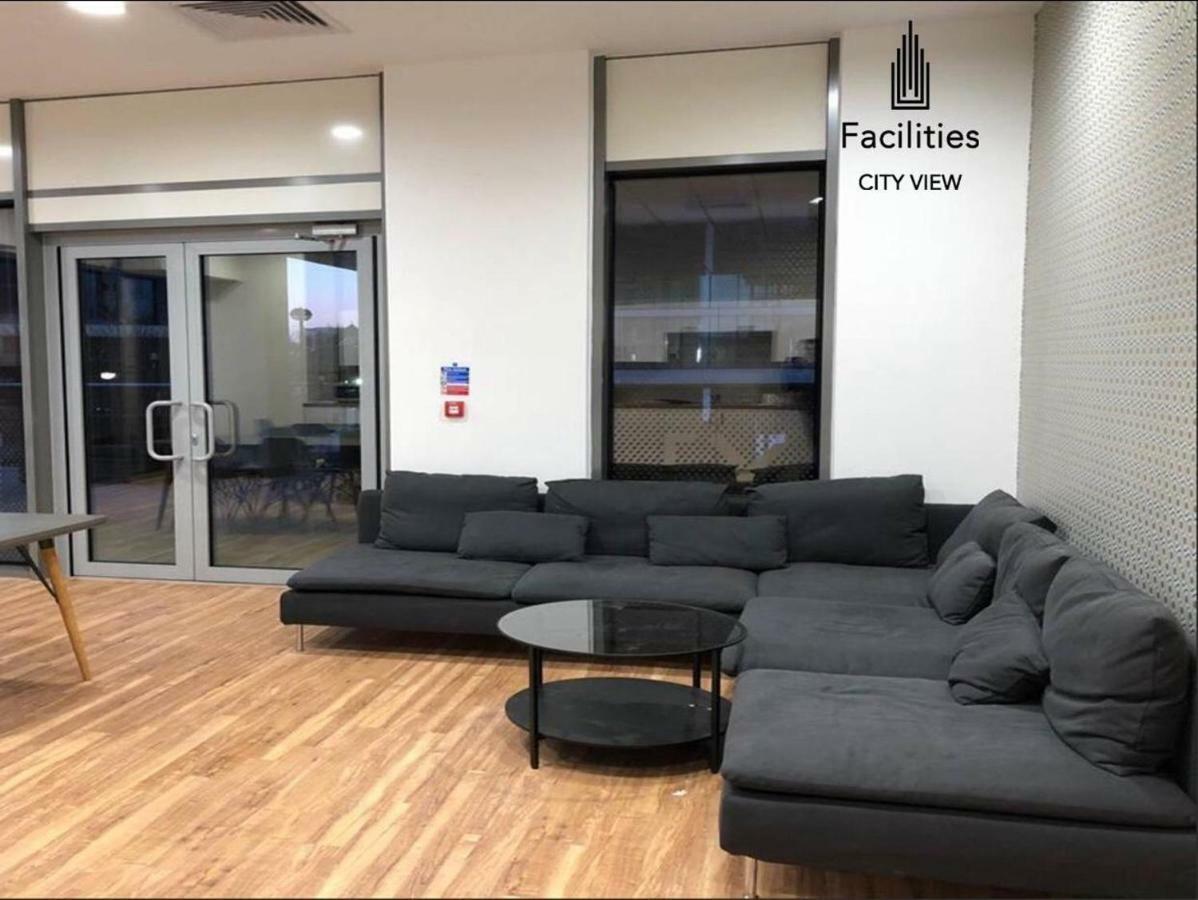 Studio Apartments Free Street Parking Subject To Availability Manchester Extérieur photo